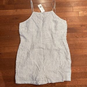 NWT Vineyard Vines Romper